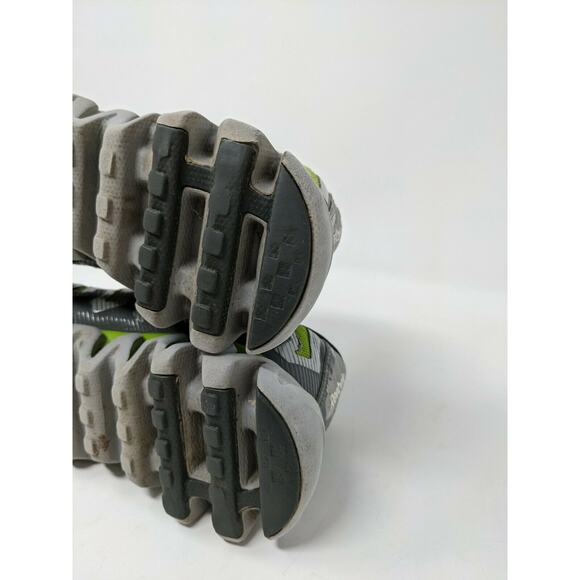 Mens Reebok Zigtech Shark Athletic Running Shoes Size 5 Green & Gray - Picture 9 of 12